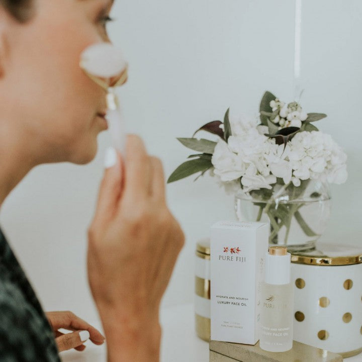 Does Face Oil go on Before or After Moisturizer? Pure Fiji NZ Store